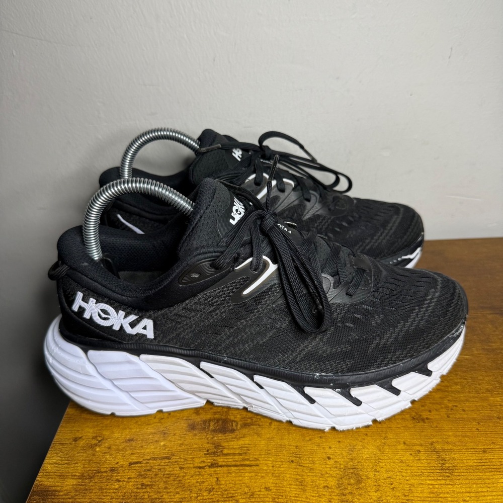 Hoka Gaviota 4 Running Shoes Womens Size 8 Black White 1123199 BWHT